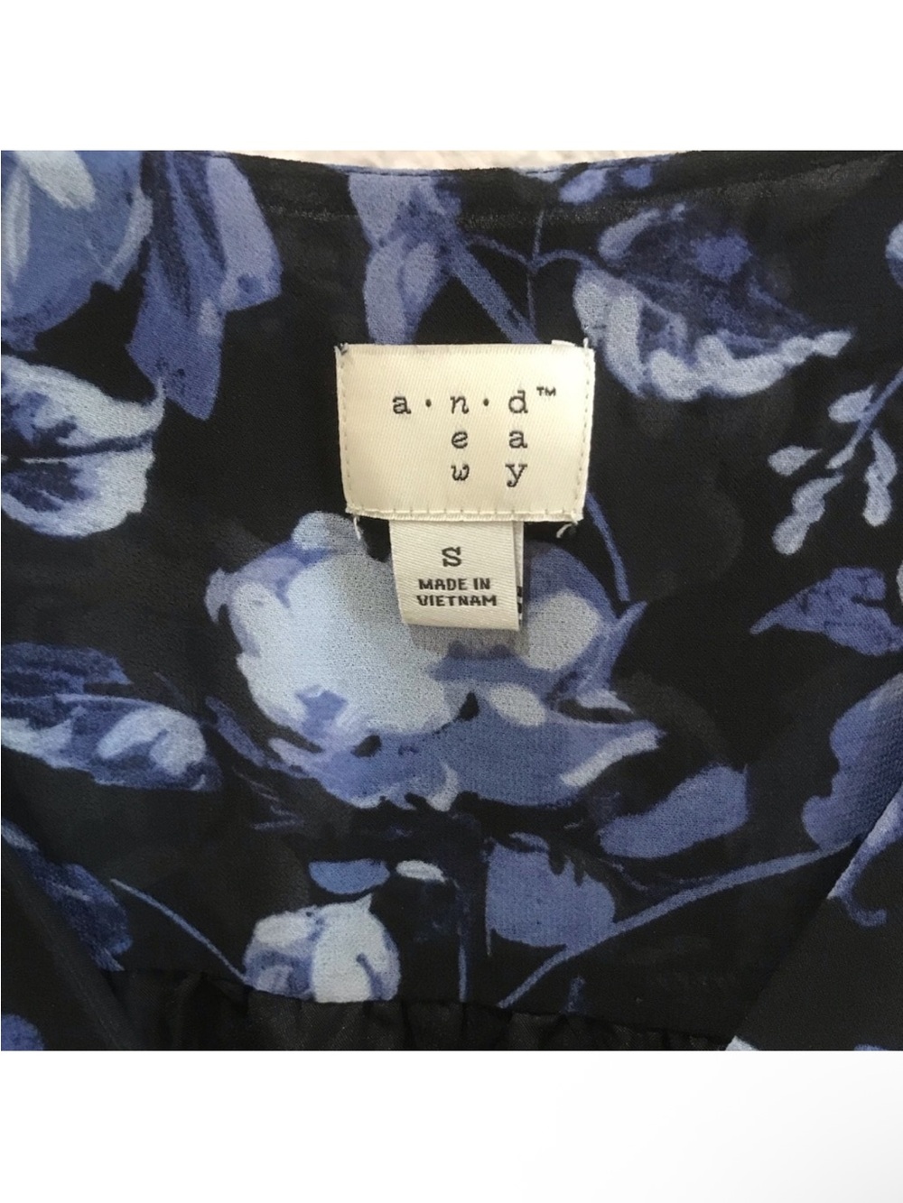 a new day Black and Blue Floral V-Neck Sleeveless Midi Dress - Picture 7 of 7